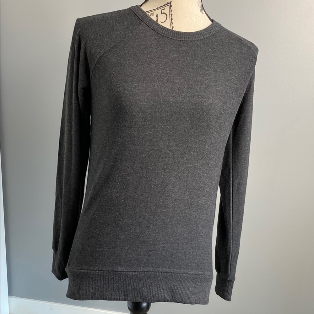 Chaserbrand Long Sleeve Knit Sweater